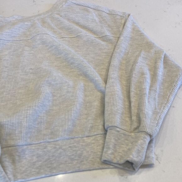 Varley Waffle Knit light grey pull over crew Sweat Shirt Size XL - Picture 3 of 10